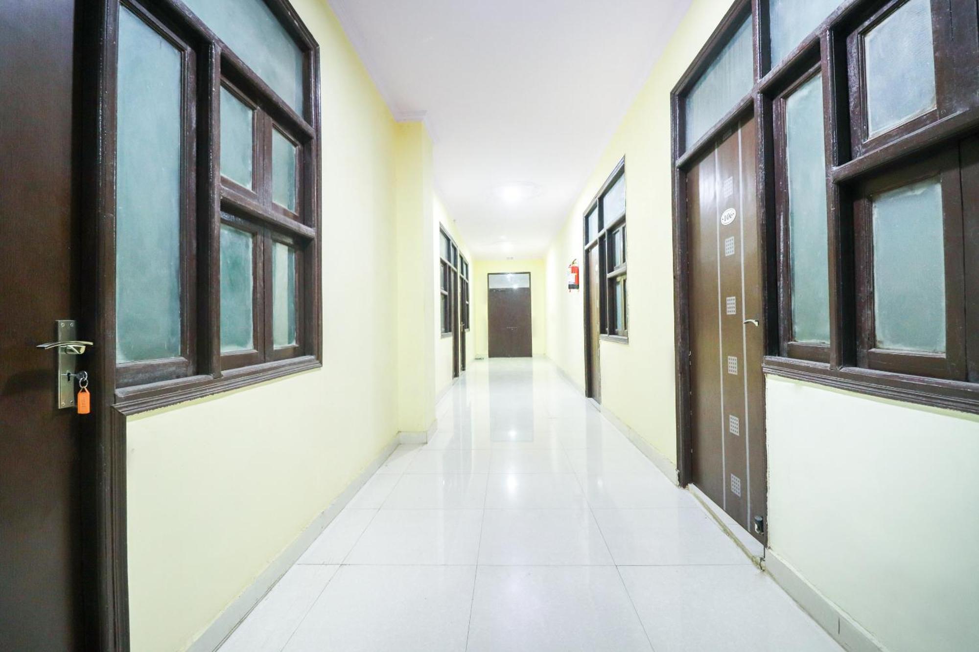 Hotel O Sunrise Inn Indirapuram Exterior foto